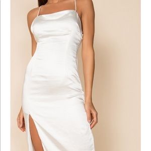 Superdown daisie midi dress in white